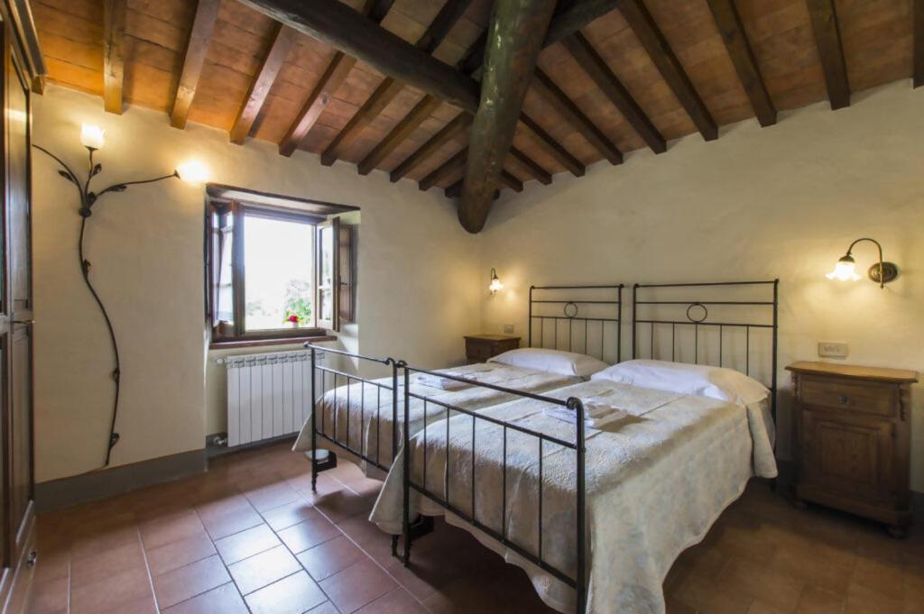 פופי Agriturismo Podere La Casaccia מראה חיצוני תמונה