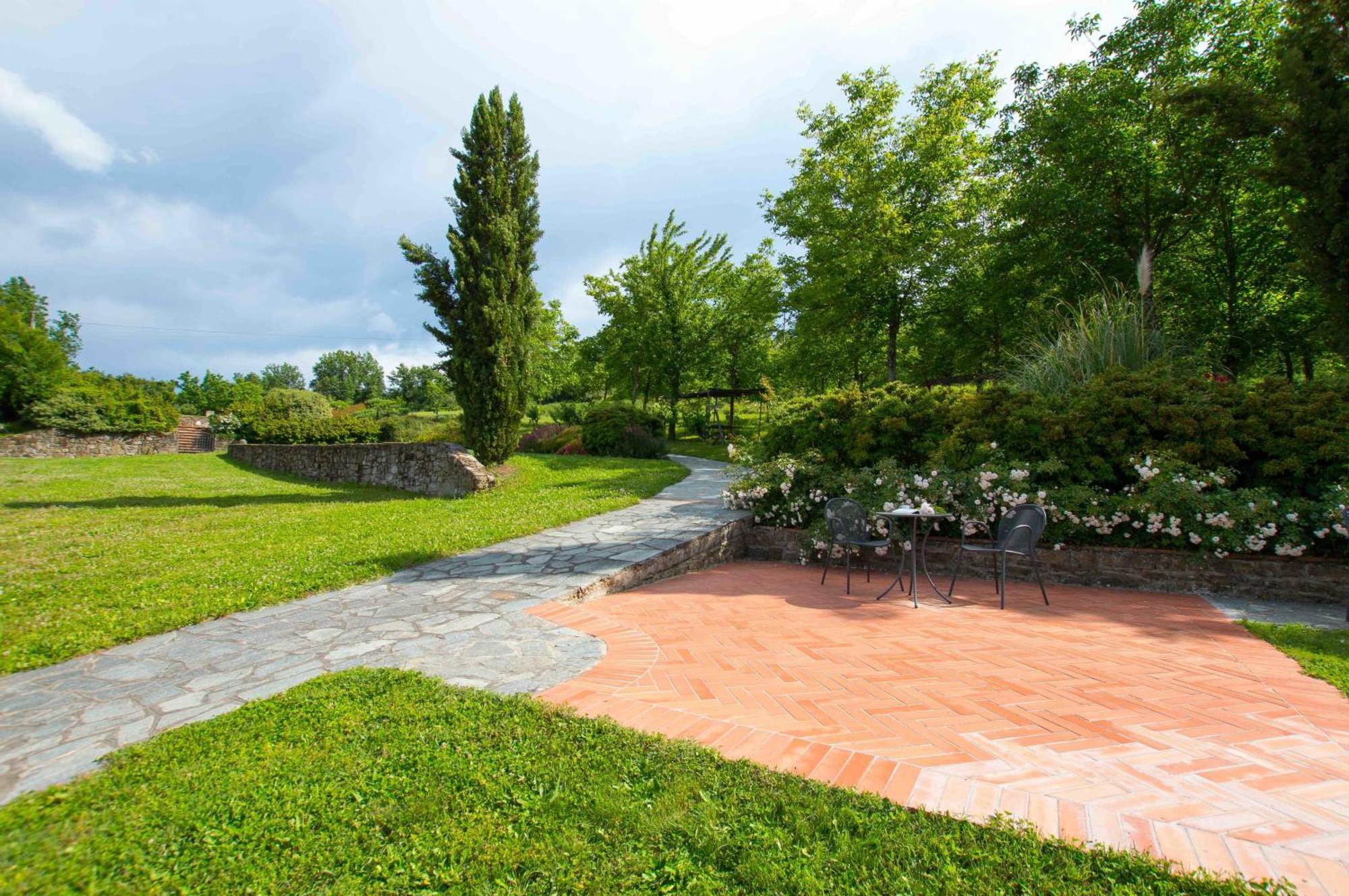 פופי Agriturismo Podere La Casaccia מראה חיצוני תמונה